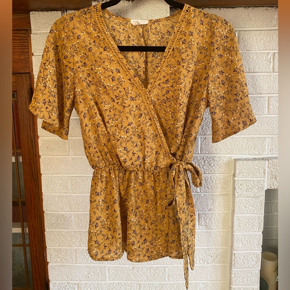 Wrap top short sleeve blouse Sienna Sky small
